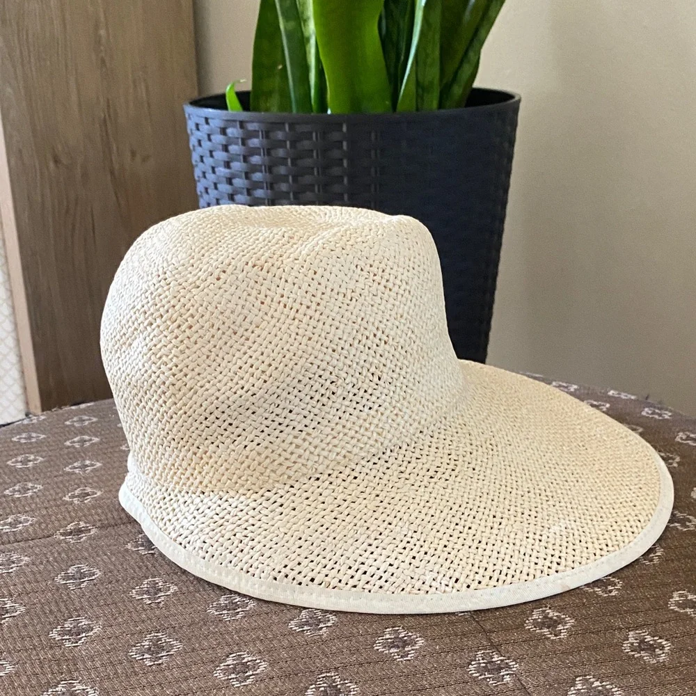Straw Cream Visor Sun Hat. NWOT - Picture 4 of 5